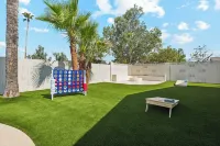 Desert Oasis: Pool ~ Games ~ Fire Pit on Golf Course Arizona Computer Outlets 주변 호텔