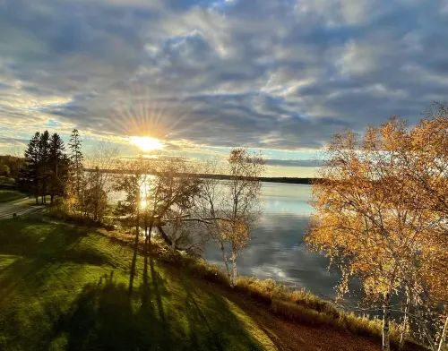 Lakefront 1BR Condo on Golf Course with Indoor Pool/Hot Tub - Tagalong Resort Hotels in Cedar Lake