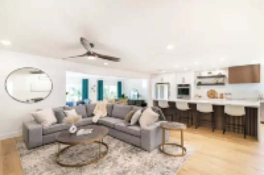 Charming 3-Bedroom House in Fountain of the Sun Mesa, Arizona