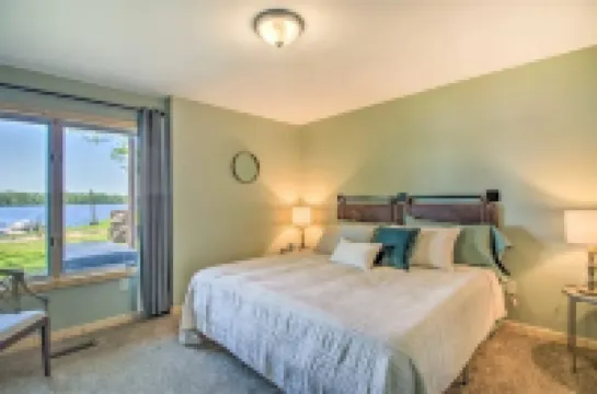 Book Your Cozy Winter Getaway at Sunset Retreat-a Lake Home in Crosslake