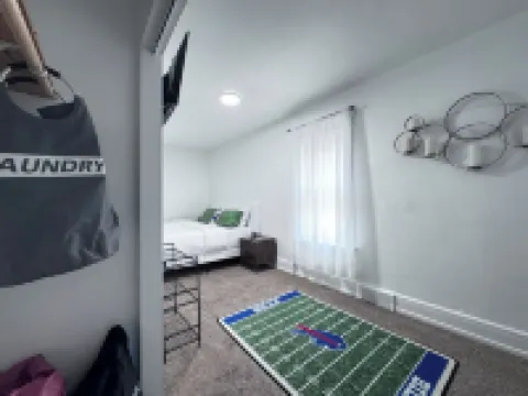 Entire apt near Olmstead Delaware park, North Buffalo, Zoo, UB & 2 Hosp.