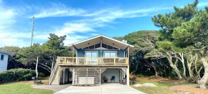 Cozy Kitty Hawk Cottage with Hot Tub, Fire pit and Ocean View Hotels in Kitty Hawk
