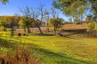 Idyllic 50 Acre Retreat w/ Pool, Tennis, Fishing; Built for XL Groups to Escape! - Farmhouses