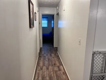 Cute Little Whole House For Rent<br>Franklin’s Lodge Отели в г. Логан