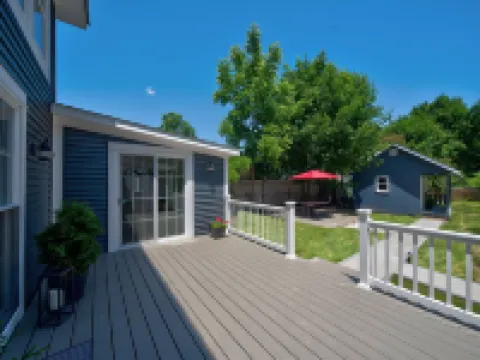 Fun Getaway Lakehouse in the Hudson Valley Hotels in Copake