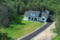 4 bed, 3.5 bath house with a 3 car garage, steam shower and fireplace! NO PETS!