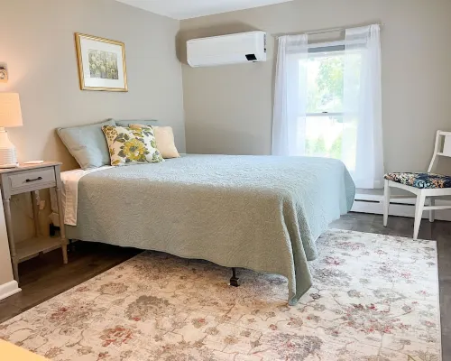 2BED GUESTHOUSE WITH PRIVATE BEACH ACCESS Hotels in Niantic