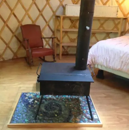 Fiddlehead Farm Yurt Отели в г. Дулут