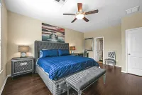 Lavender Wonder - 6 Bdrm, 3.5 bath with pool & spa Hotels near Spring Creek