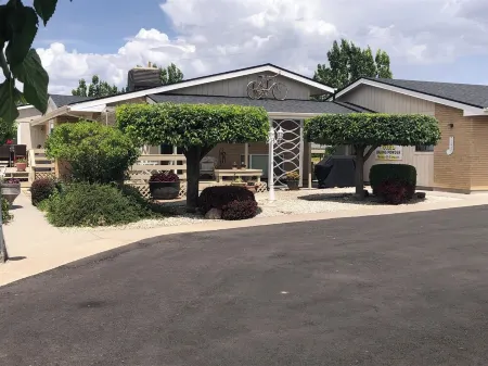 Tranquil East Wing Suite Redlands Grand Junction, Colorado