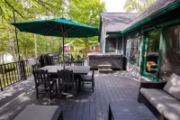 Camp Quality Time on Wilson Lake 3-bedroom, hot tub Hotels in Wilton