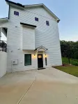 Glamorous Hideaway Hotels near Northeast Georgia History Center