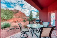 Private hot tub! Pool/Spa! 2 King Beds! Bunk Room! Sleeps 10! Pickleball! Gym!
