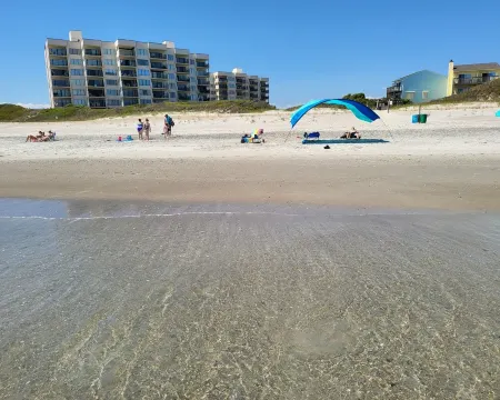 5th Floor View of Beach and Ocean- Full condo- 2 pools-