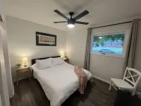 Three Oaks, Michigan.  Beautiful Southwestern Michigan - 3-Star