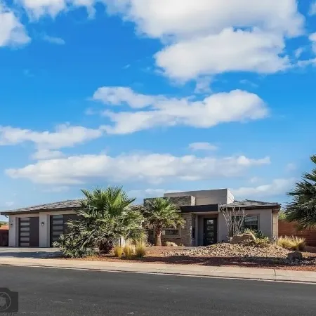 Ivins Oasis : Private Hot Tub & Pool