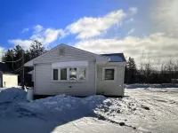 Get away from the city life and go get some fresh air in the real country Hoteles en Jackman