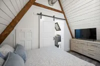 Minutes from the Beach!<br>A-Frame at The Point Các khách sạn gần Alabama Florida State line on the beach