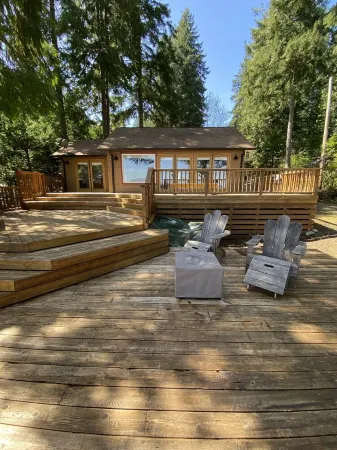 Stunning Views - New Listing, Waterfront Cottage