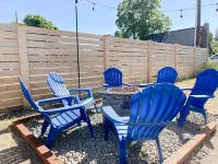 Downtown Getaway- Walk to Breweries, Restaurants, and Shopping!