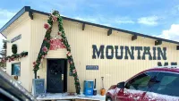 Wonderful Log Cabin in Grand Lake Colorado-Pet Friendly Hotels near Quacker Gift Shop Grand Lake
