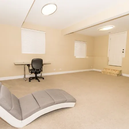 Luxury 4Br, 3BA, Game Rm Near O’Hare & down Town Free Parking