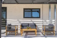 New Listing! Cowboy Pool, Stargazing, Hot Tub