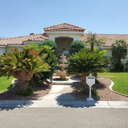 PRIVATE OASIS- POOL/SPA/GOLF/WIFI/PARKING/REVIEWS--Sleeps 4-5 folks!❤️ Отели рядом с достопримечательностью «Парк Флойд Лам»