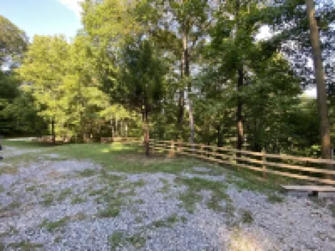 Quiet Comfortable  Mountain Retreat, with Fast 500 Mbps Wifi