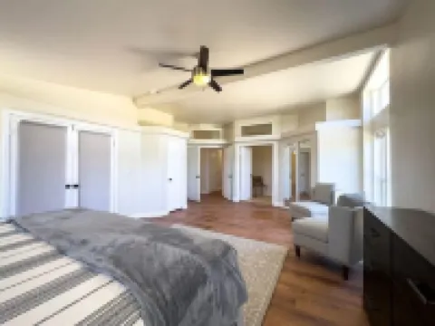 Mineral Spring at Zion. 15 Minutes to Zion's East gate! Beautiful hilltop home.