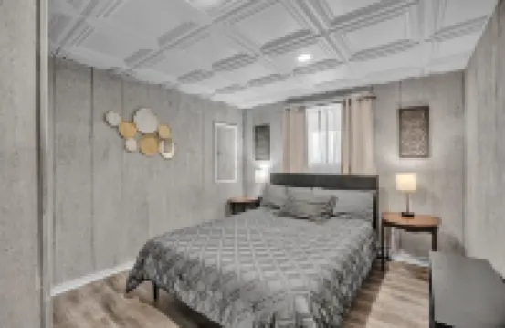 Renovated Escape in Mountain Resort. Lake, Pool, Kayak, Family and Pet Friendly!