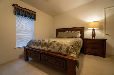 Soaring Eagle · Soaring Eagle on Fort Creek-CraterLake Bungalows Hotels near Crater Lake National Park