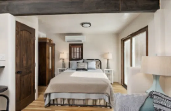 Near Downtown Santa Fe Studio Casita.