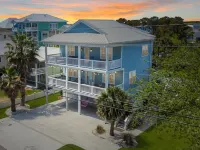 Beach Paradise with New Luxury Private Pool- Quick Walk to Beach & Shops - 4-Star
