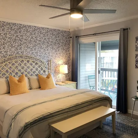 Walk to beach. Perfect for families & couples. Pool & tennis onsite.