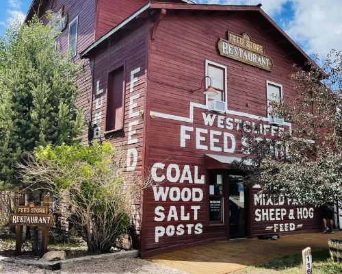 Historic Westcliffe Outpost Penthouse Apt 2bed/2bath Hotels in Custer County