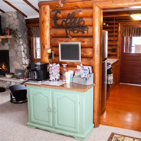 Charming Cabin Nestled along the Stony Brook Creek