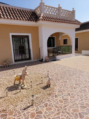 VILLA SUNRISE Detached Villa with Private Pool and Wi-Fi