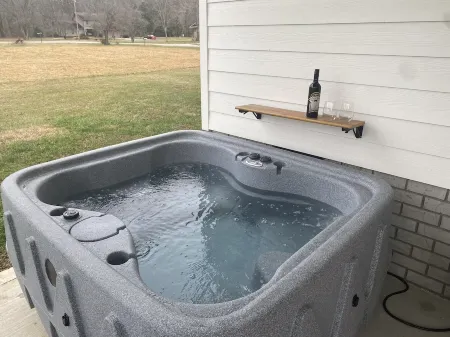 The family friendly, easily accessible new Peacefulside Retreat!