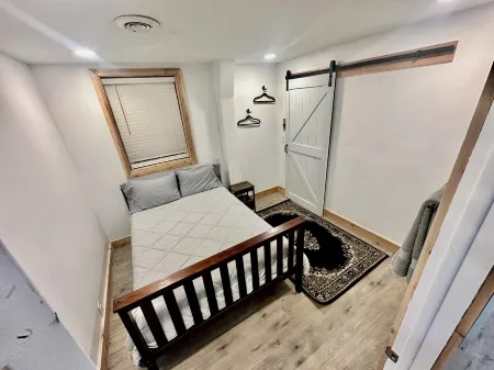 Escape to Waynoka: Your Ultimate 4-Bedroom Retreat Near Little Sahara State Park