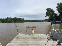 "Lake Front Point" Retreat located in quiet cove of Lake Wylie Hotels in South Point
