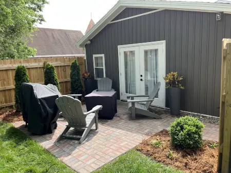 Historic Shotgun House Downtown Georgetown