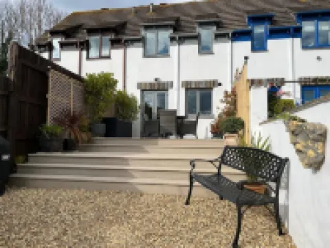 SPINDRIFT, Padstow, peaceful, views, parking - 10min walk to harbour