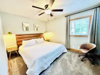 Sunset Cabin on Lower Turtle Lake - 10 Guests/6Beds - Dogs Allowed