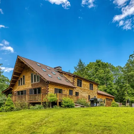 Luxurious & Enchanting Log House in Heart of Hudson Valley/Catskills, Upstate NY