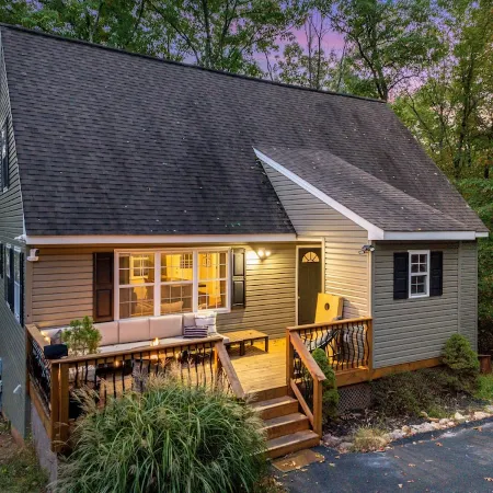 Massanutten Mountaintop, Family Fun Awaits! Hot Tub, Arcade Games, Near Slopes