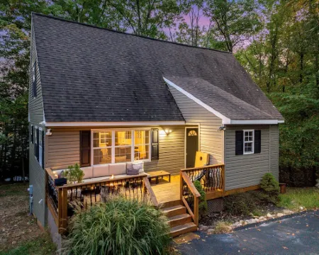 Massanutten Mountaintop, Family Fun Awaits! Hot Tub, Arcade Games, Near Slopes Hotels in Massanutten