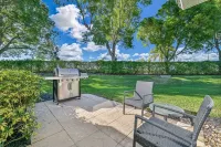 The Sandollar House Hotels in Lely Resort