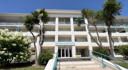 Caporizon - Erosoa-face au Golf-T1 Cosy-Heated pool Отели в г. Сибур