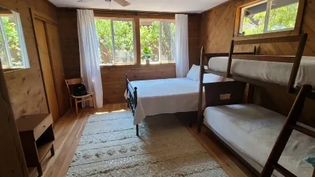 Large Group Property directly on the Lake!